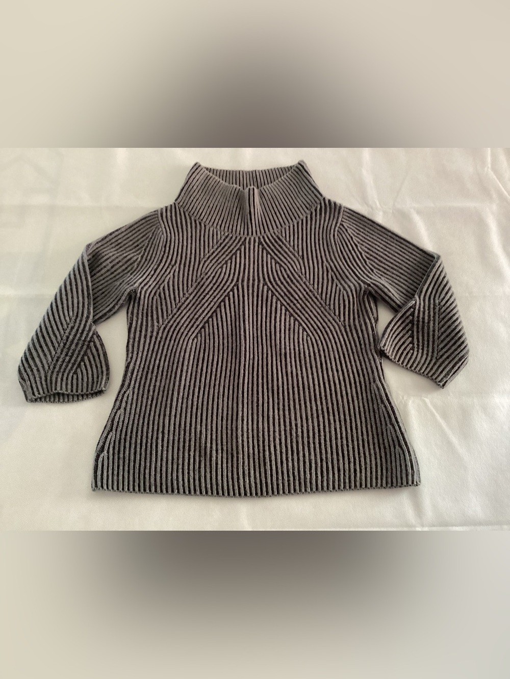 Striped Ribbed Turtleneck Sweater - Gray & Cream #15